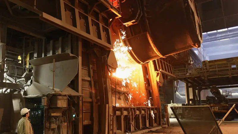 Heavy Steelworks and Manufacturing Portal Cranes